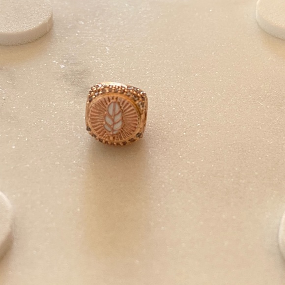 Hamada, eye & feather charm - Picture 2 of 6